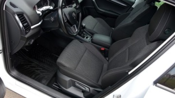 Skoda Karoq Crossover 1.5 TSI ACT 150KM 2018 Karoq .. Klimatronik .. Ledy .. Hak .. Nawigacja .. Grzane Szyby i Fotele ., zdjęcie 4