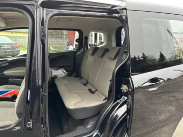 Ford Tourneo Courier I Mikrovan 1.0 EcoBoost 100KM 2014 Ford Tourneo Courier 1.0 EcoBoost Titanium 100KM 2014r, zdjęcie 25