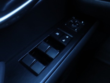 Lexus UX Crossover 250h 184KM 2019 Lexus UX 250h, Salon Polska, 4X4, Automat, Skóra, zdjęcie 18