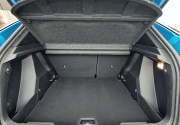 Peugeot 2008 II SUV 1.2 PureTech 130KM 2023 Peugeot 2008 PureTech 130 Allure SS EAT8 SalonPL FVat 2023 1.2 Benzyna, zdjęcie 5