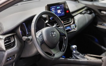 Toyota C-HR I Crossover Facelifting 1.8 Hybrid 122KM 2023 Toyota C-HR 1.8 Hybrid Style 1.8 Hybryda 122KM, zdjęcie 11