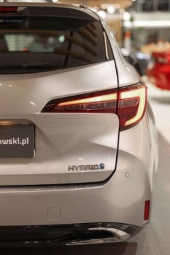 Toyota Corolla XII TS Kombi Facelifting 1.8 Hybrid 140KM 2023 Toyota Corolla 1.8 Hybrid Comfort Tech 1.8 Hybryda 140KM, zdjęcie 31