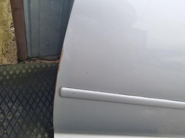 DVEŘE LEVÉ PŘEDNÍ VW GOLF IV 4 KOMBI BORA L041