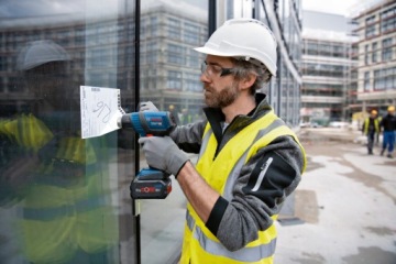 АККУМУЛЯТОРНАЯ ТЕПЛОВАЯ ПИСТОЛЕТКА GHG 18V-50 BOSCH