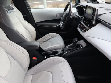 Toyota Corolla XII 2019 Toyota Corolla 2.0 Hybrid, Salon Polska, zdjęcie 8