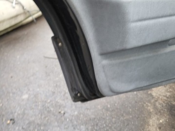 ОБИВКА ДВЕРИ BACON MERCEDES 190 W201 OE