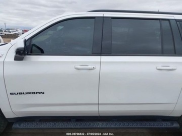 Chevrolet Suburban GMT900 2024 Chevrolet Suburban 4WD Z71 2024 5.3l 5.3 Benzyna 355KM, zdjęcie 5