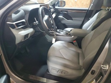 Toyota Highlander III 2025 Toyota Highlander Le 2025 2.4 Benzyna 265KM, zdjęcie 7
