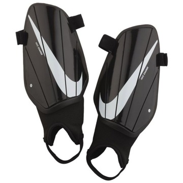 OCHRANIACZE DLA DZIECI NIKE CHARGE L 140-150 cm