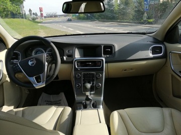 Volvo V60 I Kombi 1.6 DRIVe 115KM 2012 Volvo V60 I 1.6 D2 1,6 bezwypadkowy, niski przebieg, zdjęcie 10