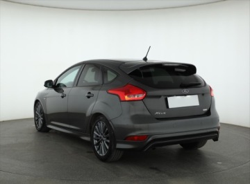 Ford Focus III Hatchback 5d facelifting 1.0 EcoBoost 125KM 2018 Ford Focus 1.0 EcoBoost, Klima, Klimatronic, zdjęcie 3