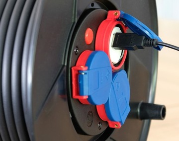 Адаптер гнезда USB 2.4A белый