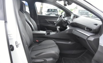 Peugeot 3008 II Crossover 1.2 PureTech 130KM 2018 Peugeot 3008 SKORA Alusy LED Navi. BLIS linne assist GT LINE 1.2 Benzyna, zdjęcie 24
