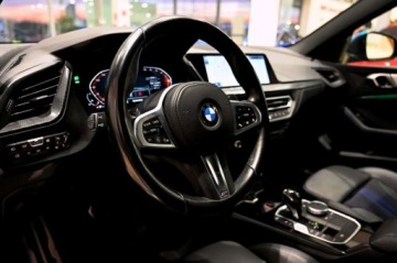 BMW Seria 2 G42-U06 Active Tourer 1.5 218i 136KM 2021 BMW Seria 2 218iFV23Step TronicLED Fog LightsShadow-LineModel M Sport, zdjęcie 14