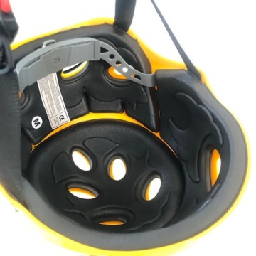 ЗАЩИТНЫЙ ШЛЕМ ДЛЯ ВОДНЫХ СПОРТИВНЫХ СПОРТОВ НА КАЯКЕ