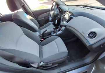 Chevrolet Cruze Sedan 1.6 i 113KM 2010 Chevrolet Cruze 1.6 LPG Nowy Rozrzad 1.6 BenzynaLPG 113KM, zdjęcie 12