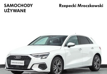 Audi A3 8Y Sportback 1.5 35 TFSI 150KM 2023 Audi A3 Sportback 1.5 TSI 150KM S-Tronic Podgrzewane Fotele Czujniki Parko