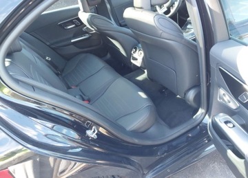 Mercedes Klasa C W206 Limuzyna 2.0 300 258KM 2024 Mercedes-Benz Klasa C 2024r., C 300, 2L, od ubezpieczalni 2.0 Benzyna 259KM, zdjęcie 7