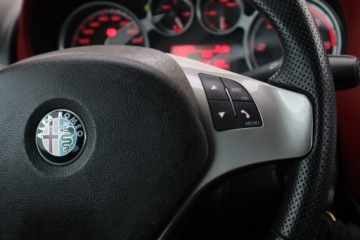 Alfa Romeo MiTo Hatchback 3d 1.3 JTDM-2 95KM 2010 Alfa Romeo MiTo 1.3 JTDM, Klima, Klimatronic, zdjęcie 15