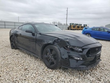 Ford Mustang VI Fastback Facelifting 5.0 Ti-VCT 450KM 2023 Ford Mustang GT 2023, od ubezpieczalni 5.0 Benzyna 450KM, zdjęcie 1