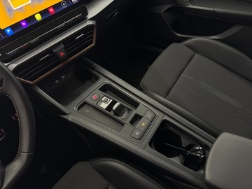 Cupra Leon II Sportstourer PHEV 1.4 e-Hybrid 204KM 2024 Cupra Leon e-Hybrid PHEV VZ DSG / DCC / Ambiente /, zdjęcie 21