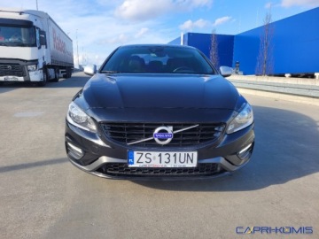 Volvo S60 II Sedan Facelifting 2.0 D4 DRIVE-E 190KM 2018 Volvo S60 2.0D4 R-Designe Rewelacja Bezwypadkowy 2.0 Diesel 190KM, zdjęcie 4