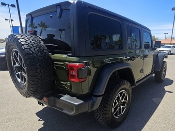 Jeep Wrangler IV 80th Anniversary 2d  Seria 6 2.0 GME Turbo 272KM 2025 JEEP Wrangler Rubicon GME 2.0 Turbo AT 4WD Suv 272KM 2025, zdjęcie 3