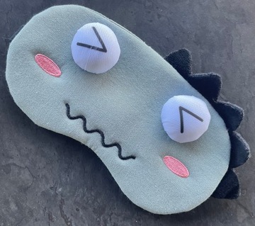 ГЛАЗА РЕЛАКСАЦИЯ МАСКА ДЛЯ СПЯ МОНСТРЫ СУЩЕСТВО ЧЕРВЬ ДРАКОН СТАРИК