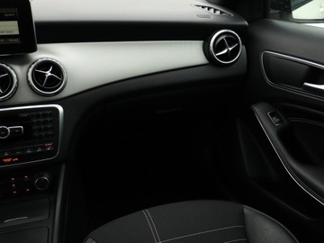 Mercedes GLA I Off-roader 2.0 250 211KM 2014 Mercedes GLA GLA 250 4MATIC, Salon Polska, 4X4, zdjęcie 7