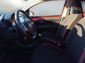 Toyota Aygo II Hatchback 5d 1.0 VVT-i 69KM 2017 Toyota Aygo 1.0 VVT-i Selection X-cite EU6 II (201, zdjęcie 12