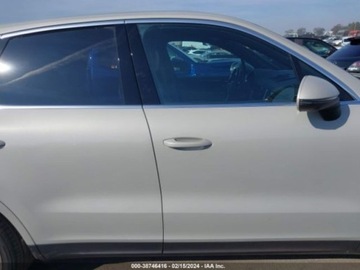 Porsche Cayenne III 2021 Porsche Cayenne 2021r., 4x4, 3.0L, zdjęcie 4