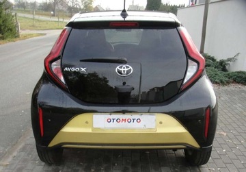 Toyota Aygo X 1.1 VVT-i 72KM 2023 Toyota Aygo X Unikatowa Wersja z Otwieranym Dachem w Automacie Benzyna 72KM, zdjęcie 22