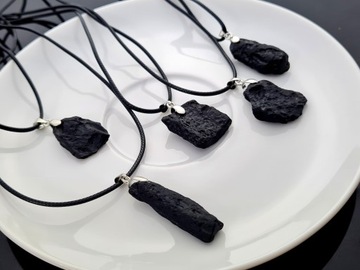 Подвеска с метеоритом Подвеска с черным ремешком Tektite