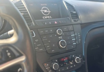 Opel Insignia I Sports Tourer 2.0 CDTI BiTurbo ECOTEC 195KM 2013 Opel Insignia BiTurbo 4x4 2.0 Diesel 196KM, zdjęcie 13