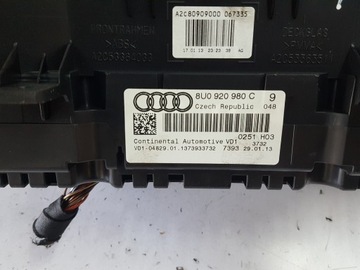 AUDI Q3 8U 11-14R 2.0 TDI BUDÍKY PŘÍSTROJOVÁ DESKA GB 8U0920980C