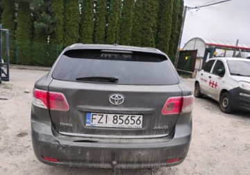 Toyota Avensis III Wagon 2.0 D-4D 126KM 2010 Toyota Avensis 2010r, 2.0 DIESEL. Lekko uszkodzony przod. Jezdzi. 2.0, zdjęcie 15