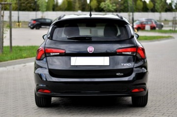 Fiat Tipo II Station Wagon 1.4 95KM 2017 Fiat Tipo 1.4 95KM Climatronic Grzane Fotele, zdjęcie 23