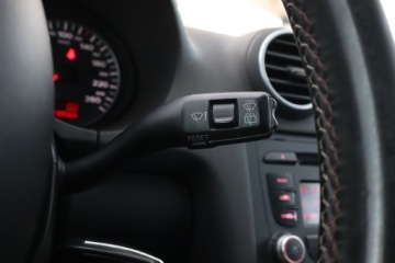 Audi A3 8P Hatchback 3d 2.0 TDI PD 170KM 2007 Audi A3 2.0 TDI, 167 KM, Klima, Klimatronic, zdjęcie 17