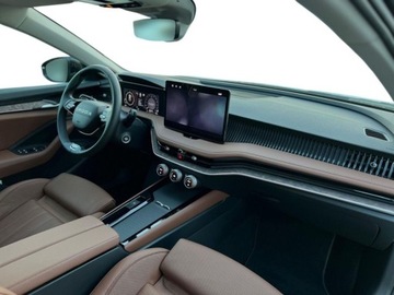 Skoda Superb IV Kombi 2.0 TDI 193KM 2025 Skoda Superb Combi LK 2.0 TDI 193 KM DSG 4x4 Czarny Ebony 2025r FV23 FULL, zdjęcie 15