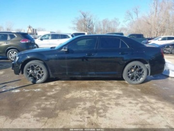 Chrysler 300C II 2021 Chrysler 300s 2021 3.6 Benzyna 300KM, zdjęcie 2