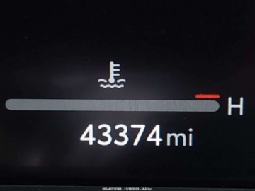 Toyota 2023 Toyota Crown 2023 r., 2,5L XLE 2.5 Hybryda 236KM, zdjęcie 7