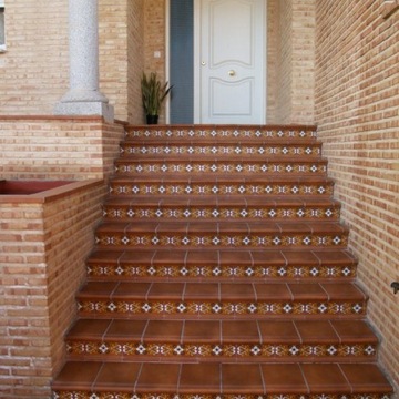 ЛЕСТНИЦЫ ИЗ РУЧНОЙ СТУПЕНИ ИСПАНСКИЙ КЛИНКЕР БИЗ