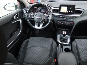 Kia Ceed III Hatchback 1.6 CRDi SCR 115KM 2018 Kia Ceed 1.6 CRDi, Navi, Klima, Klimatronic, zdjęcie 6