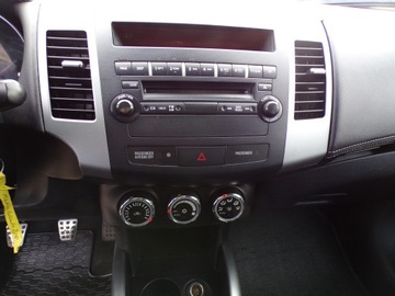 Mitsubishi Outlander II 2.2 MIVEC DID 177KM 2012 MITSUBISHI Outlander 2.268 177 KM ZAMIANA, zdjęcie 18