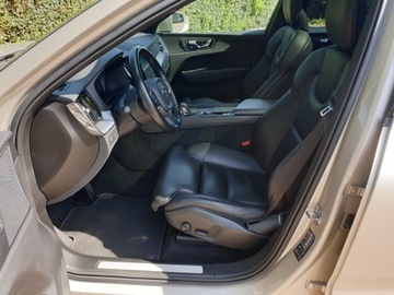 Volvo XC60 II 2019 VOLVO XC60 MR2020 4x4 AUT, PANORAMA, virtual cockpit, sport fotel, KAMERA, zdjęcie 17