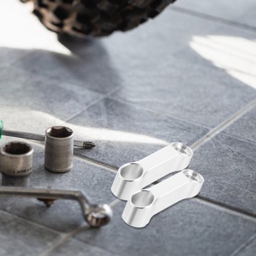 КРОНШТЕЙН УДЛИНИТЕЛЯ ЗЕРКАЛА ЗАДНЕГО ВИДА НА МОТОЦИКЛЕ