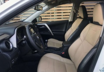 Toyota RAV4 IV MPV D-4D 125 124KM 2015 Toyota RAV4 Toyota RAV4 2.0 D-4D Premium 2.0 Diesel 124KM, zdjęcie 18