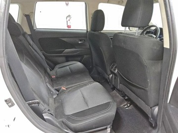 Mitsubishi Outlander III 2020 Mitsubishi Outlander Es 2020 2.4 Benzyna 166KM, zdjęcie 11