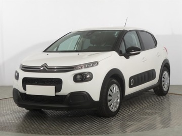 Citroen C3 III Hatchback 1.2 PureTech 82KM 2019 Citroen C3 1.2 PureTech, Salon Polska, zdjęcie 1