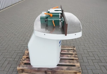 НИЗКОШПИНДЕЛЬНЫЙ ФРЕЗЕРНЫЙ СТАНОК Schneider 3кВт 1040х730мм